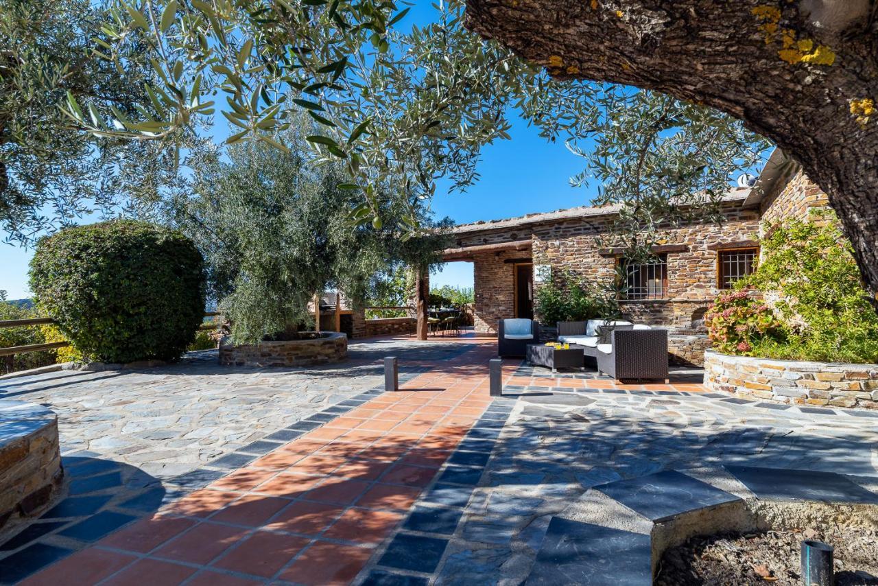 Вилла Cortijo La Loma De La Alpujarra Питрес Экстерьер фото