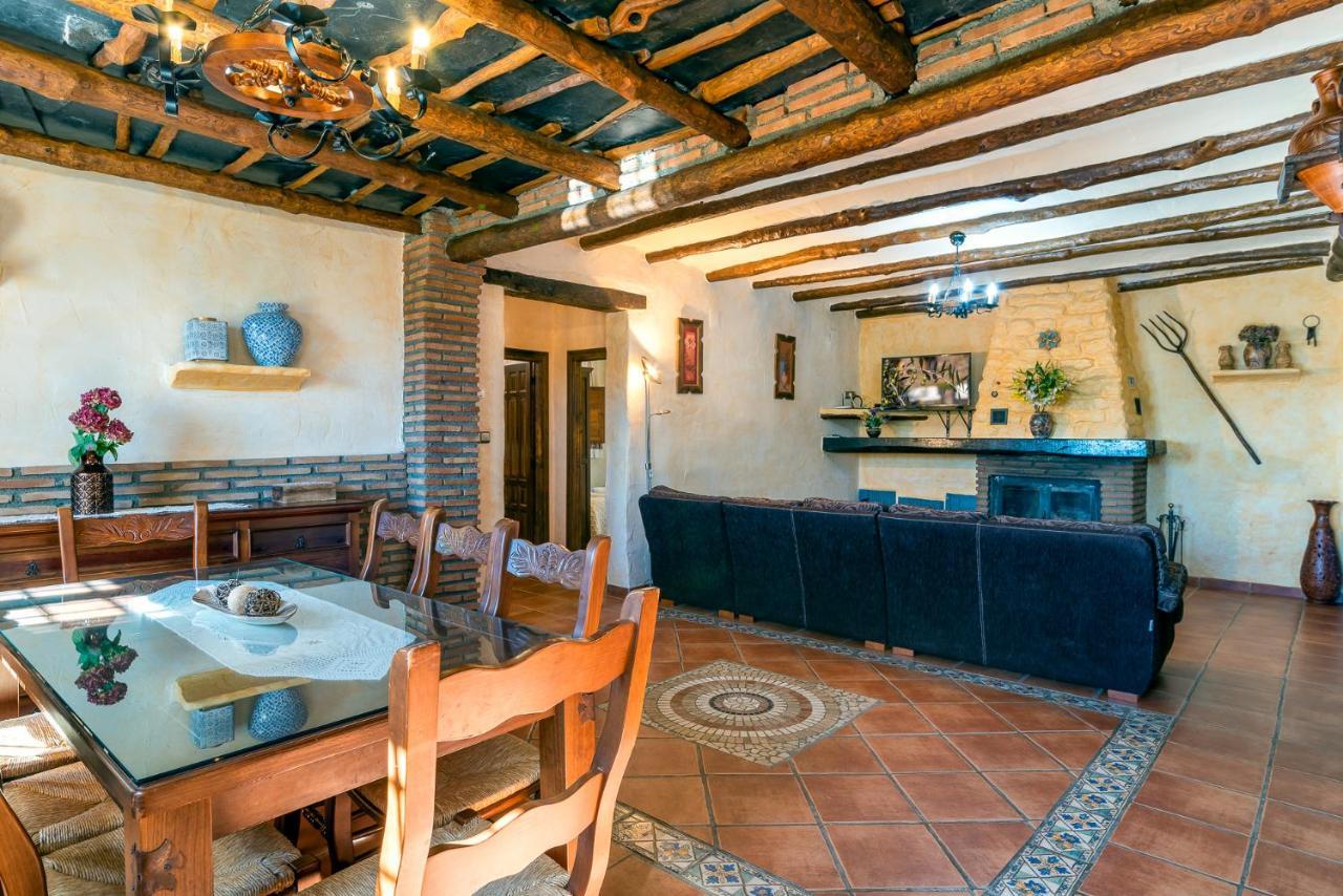 Вилла Cortijo La Loma De La Alpujarra Питрес Экстерьер фото