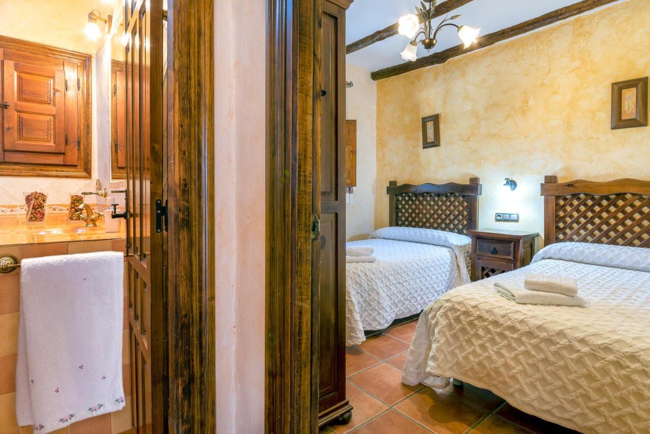Вилла Cortijo La Loma De La Alpujarra Питрес Экстерьер фото